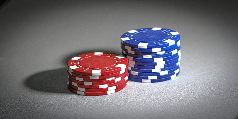 Các loại chip Poker phổ biến hiện nay